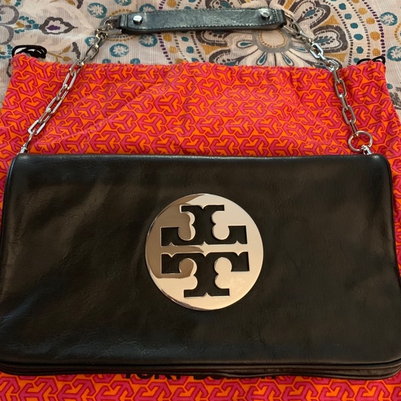Tory Burch Reva logo shoulder bag. - Picture 1 of 7